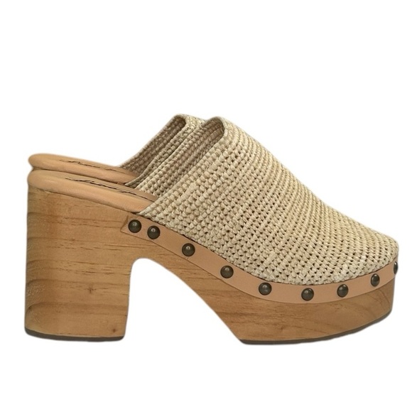 Free People Claudia Crocheted Tan Clogs Raffia Platform SZ 38/7.5/8 Boho Mules - Picture 2 of 13